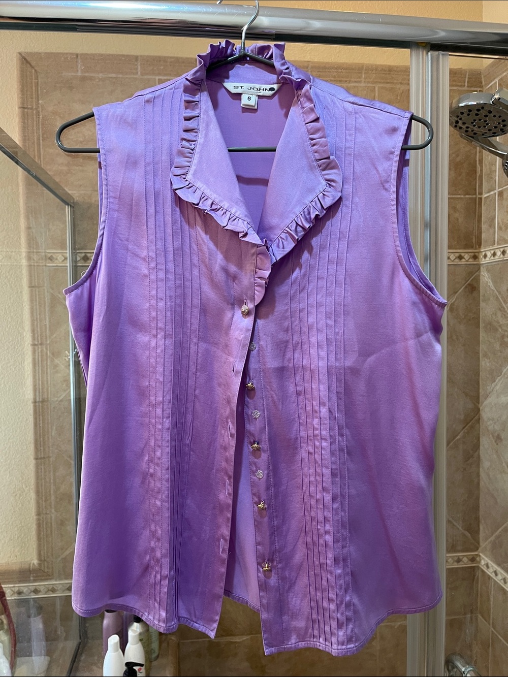St. John Lavender Sleeveless Ruffle Collar Pintuck Blouse